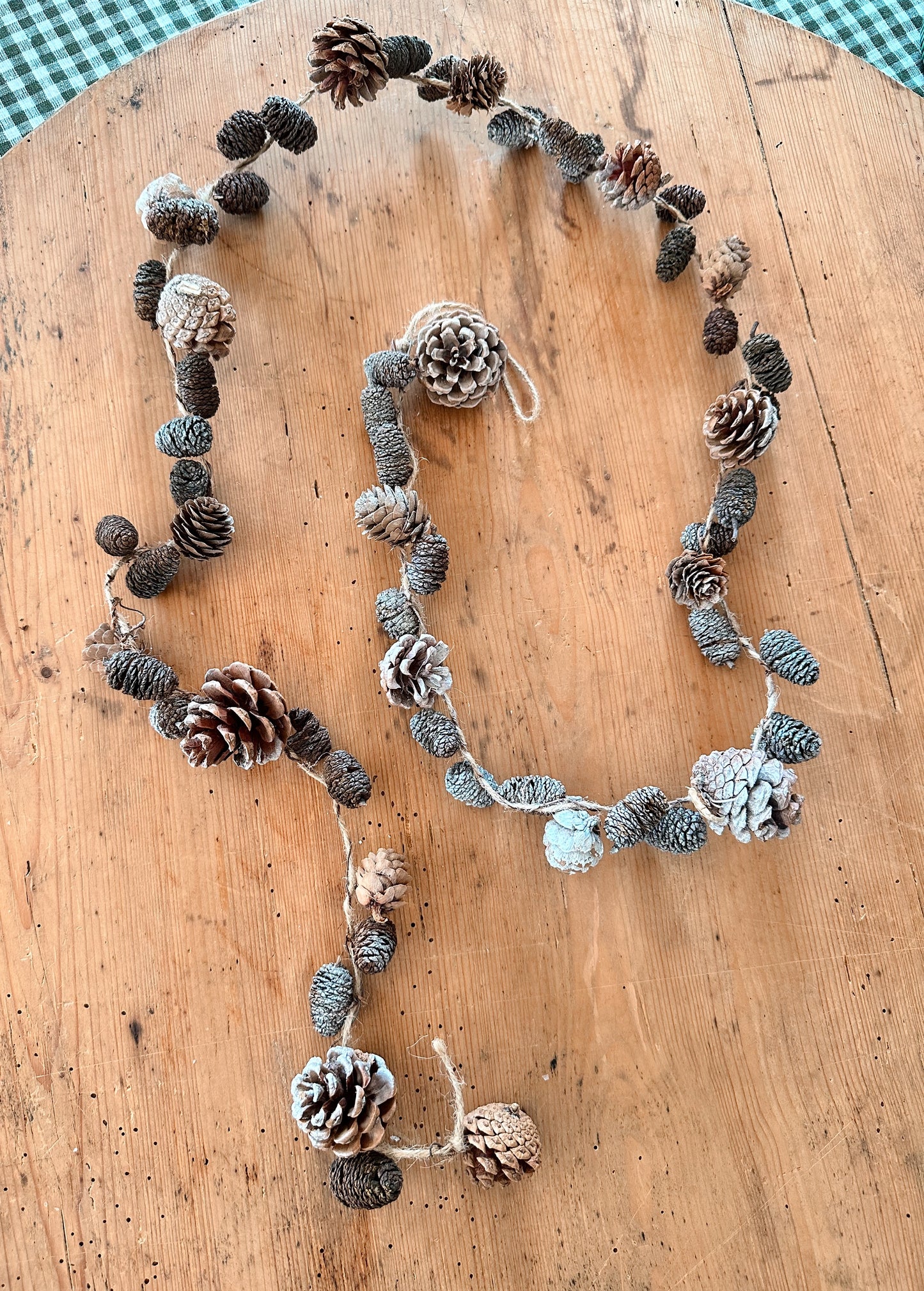 Frosted Mixed Pine Cone Garland