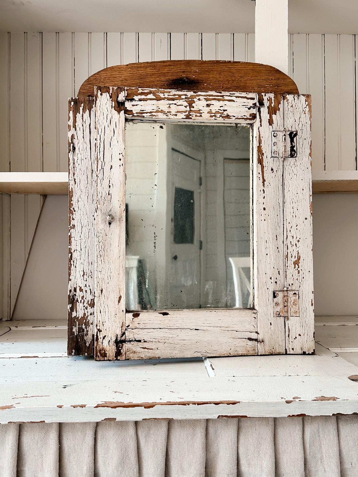 Chippy Vintage Medicine Cabinet with Mirror