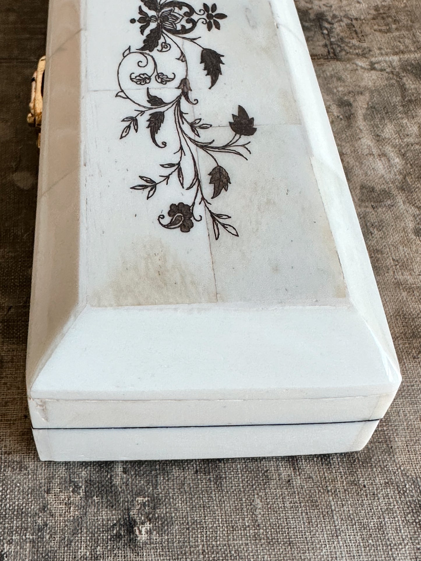 Scrimshaw Postage Stamp Bone Box