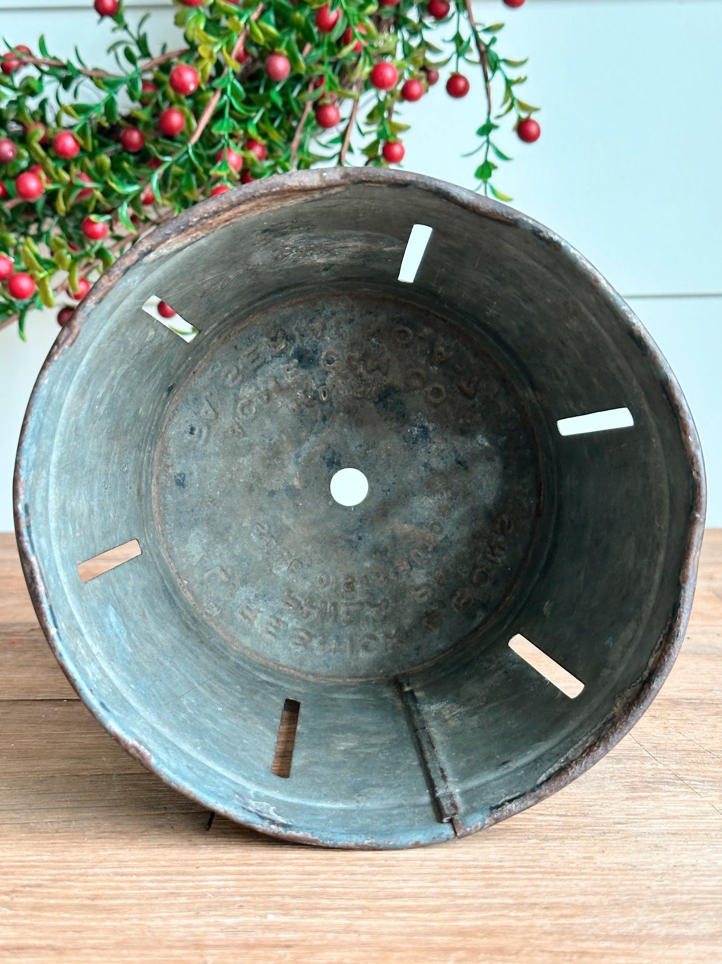 Vintage ACME Can Co Dry Measure