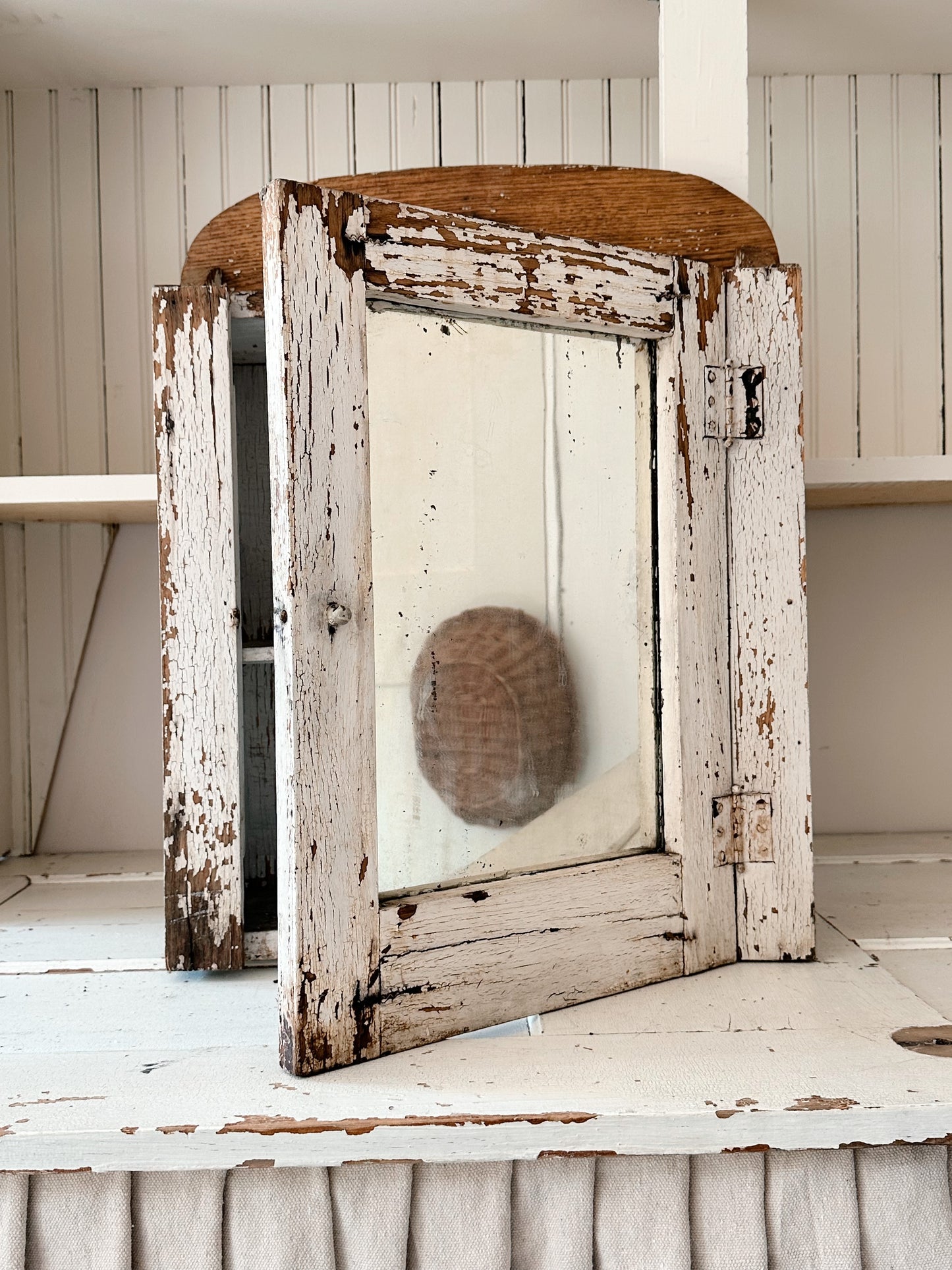 Chippy Vintage Medicine Cabinet with Mirror