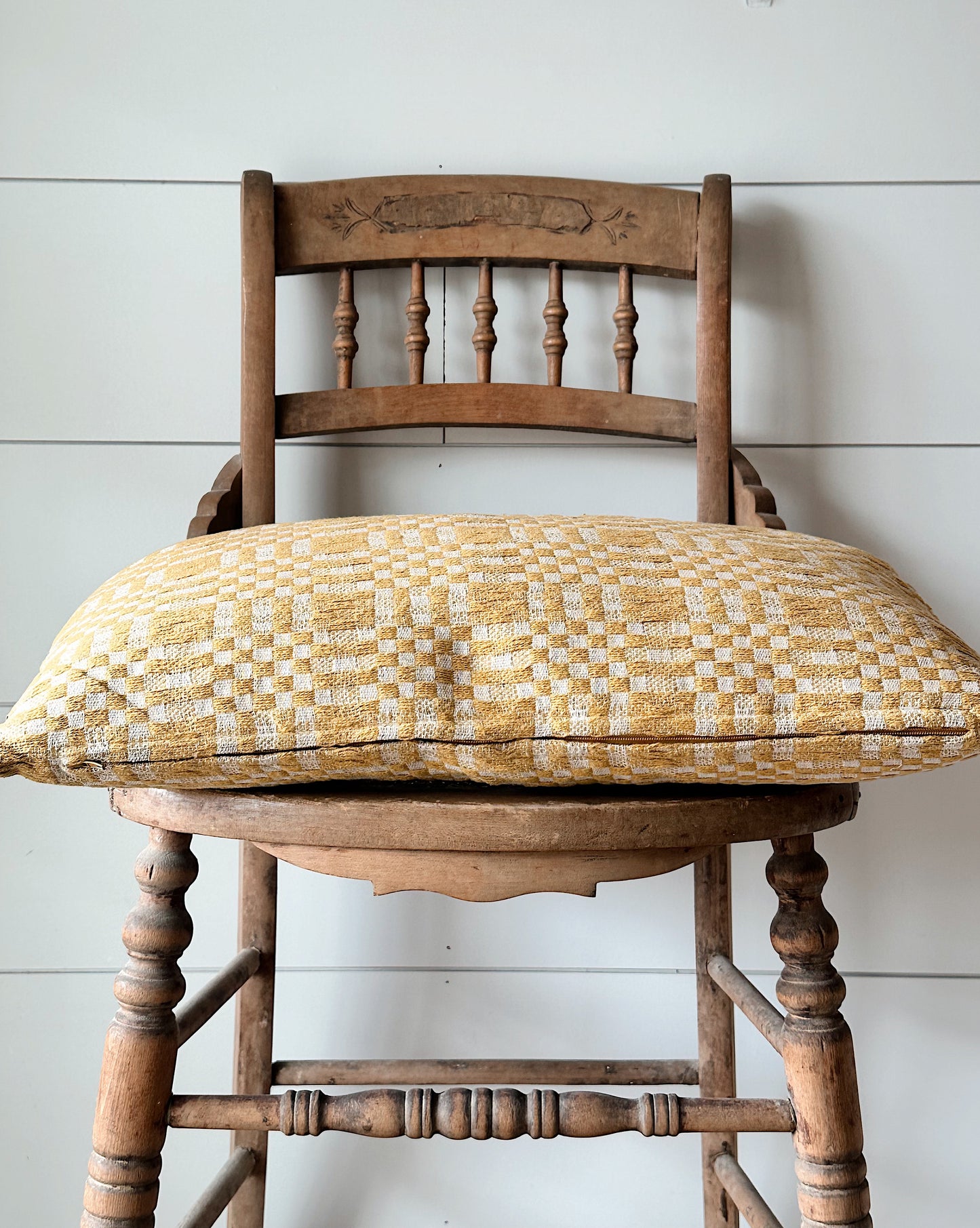 Warm Yellow Woven Pillow (2sizes)