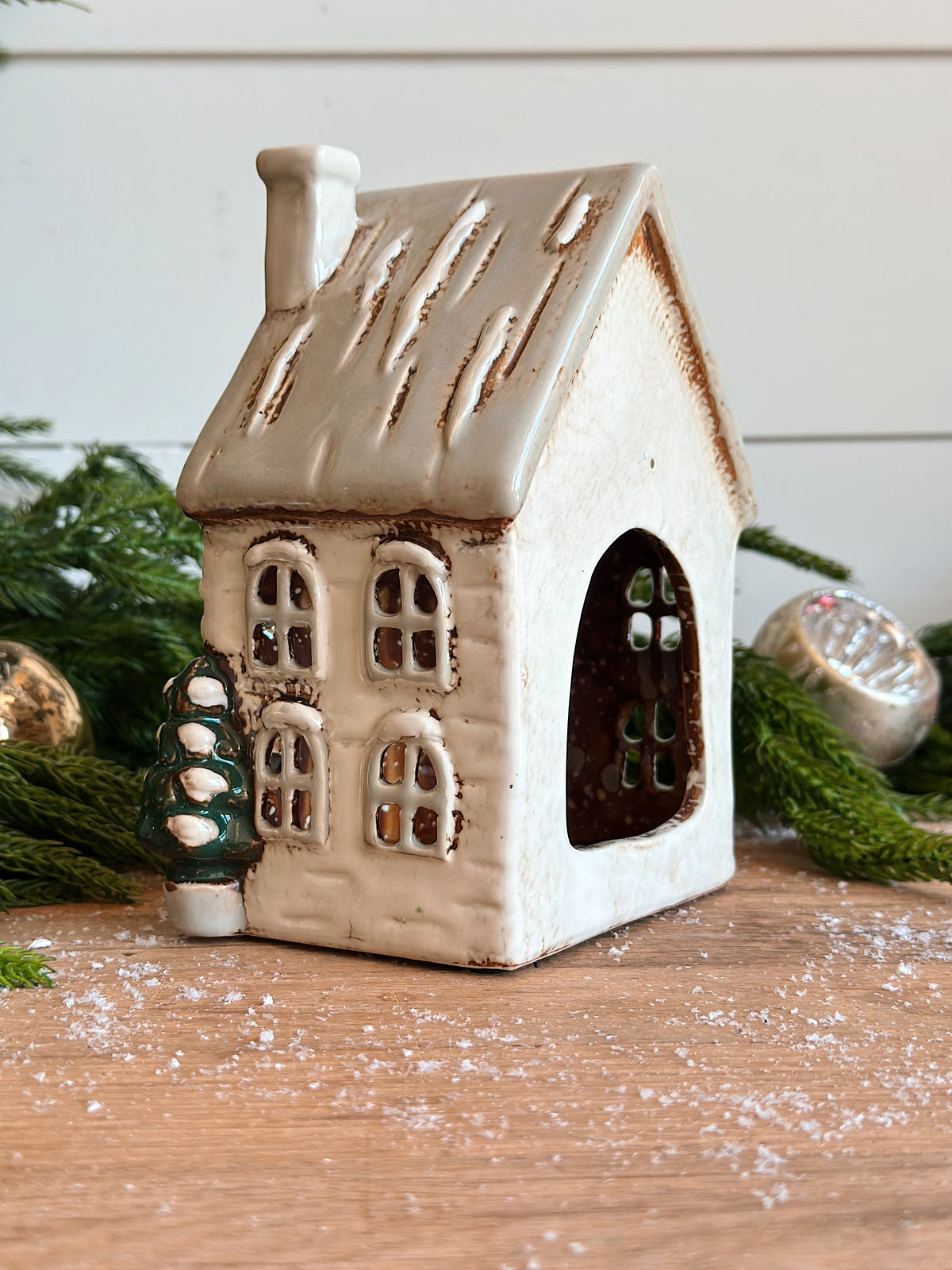 Cozy Christmas Cottages