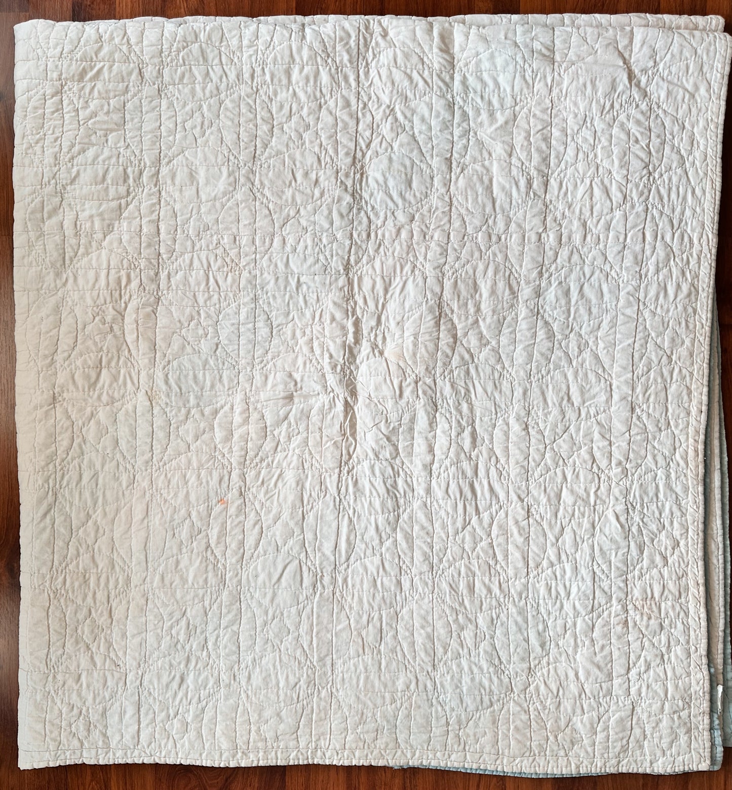 Vintage Hand-Quilted Trip Around the World Patchwork Quilt