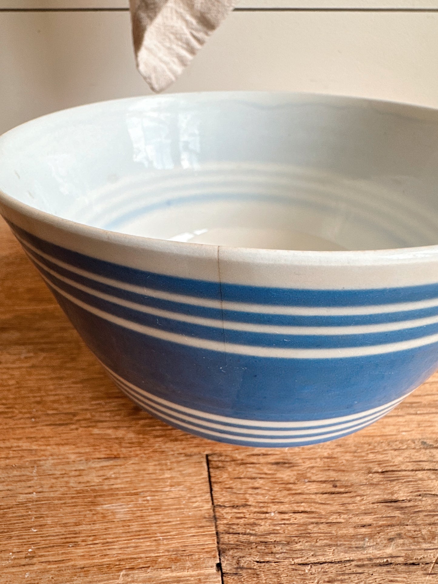 Vintage English Adams Dip Ware Bowl