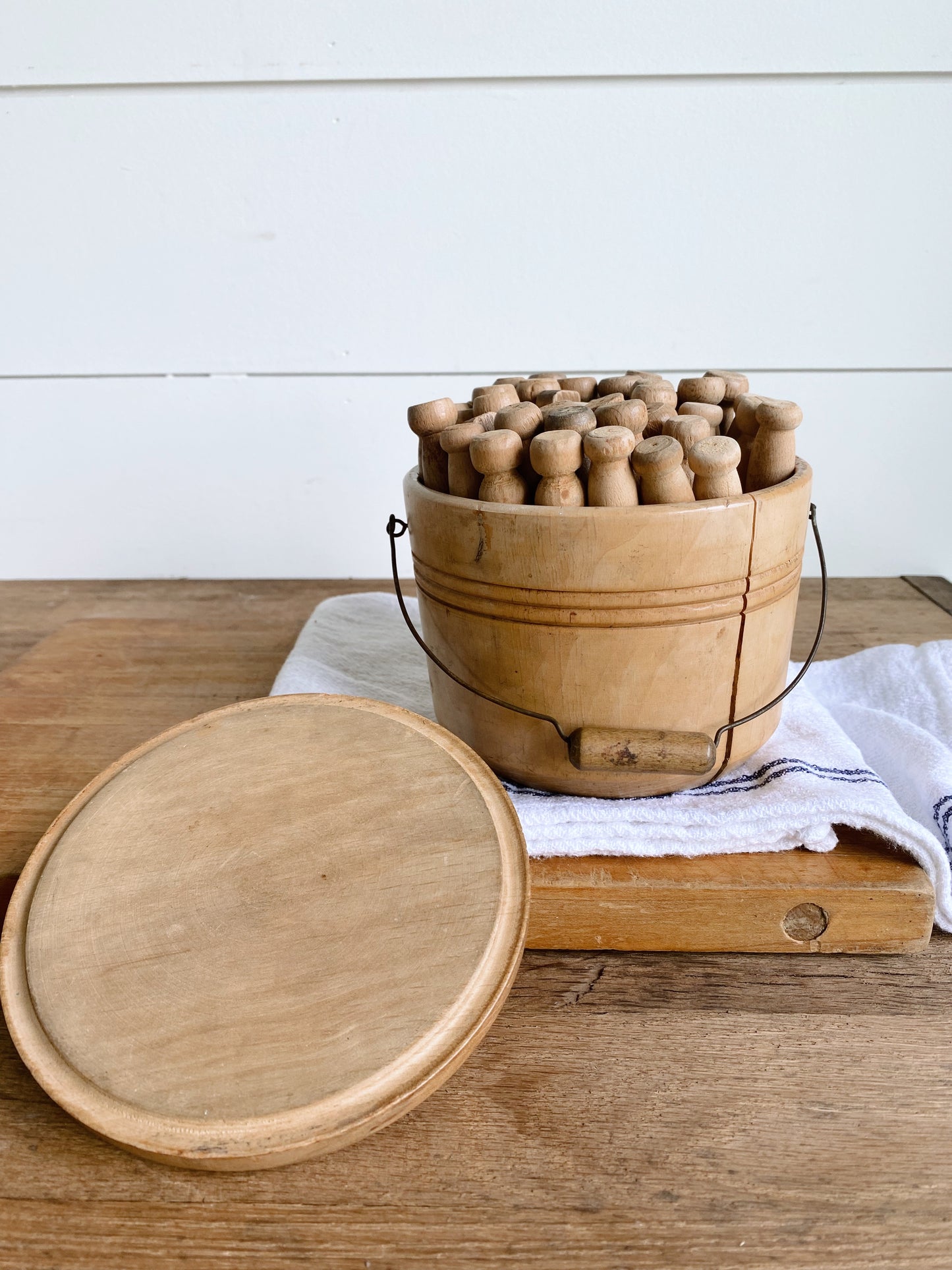 Sweet Little Wood Bucket and Clothes Pins