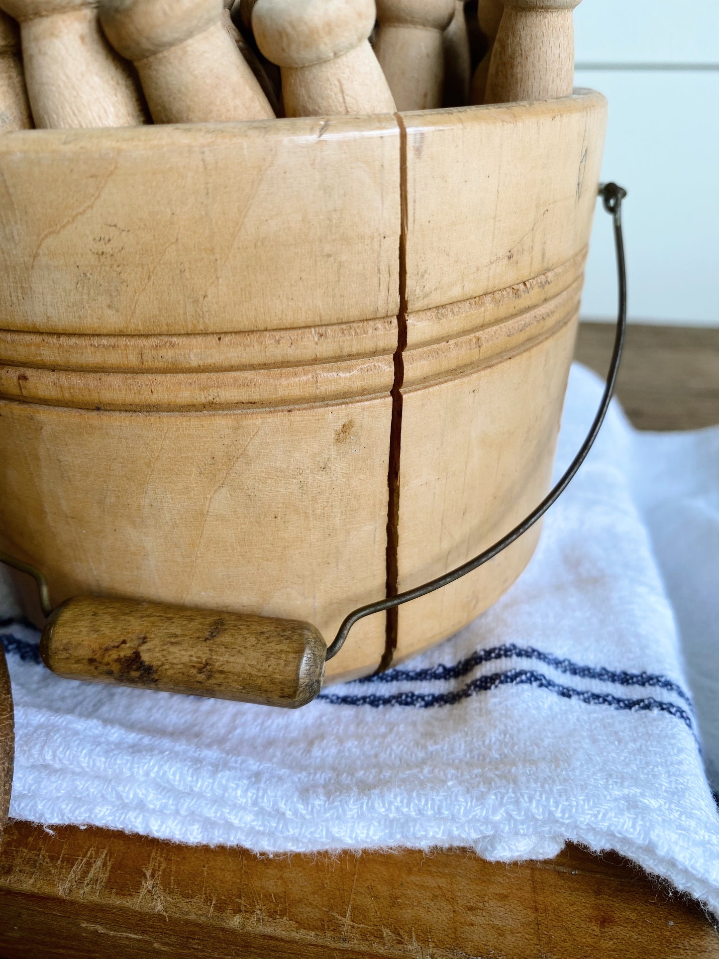 Sweet Little Wood Bucket and Clothes Pins