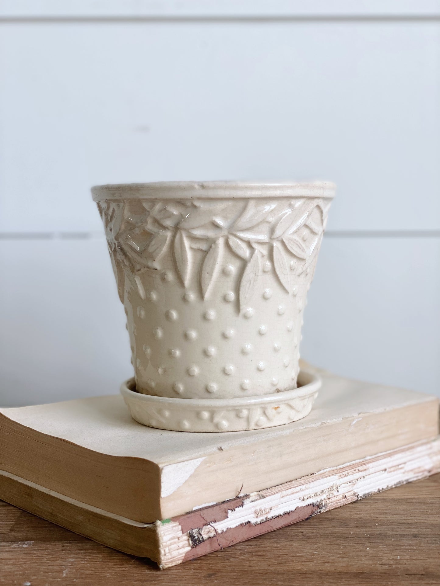 Pretty McCoy Hobnail Planter