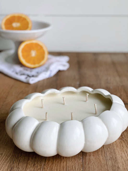 Hand Poured Orange & Peppercorn in a Vintage Hull Dish